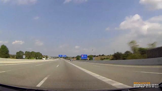 Испания - дорога в Жирону смотреть онлайн