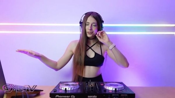 DJ LAV | EPISODE 7 | Melodic Techno DJ Mix