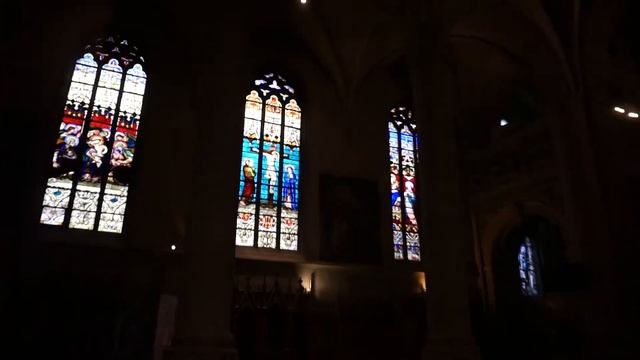 Vitrals from Notre-Dame Cathedral, Luxembourg - Curtas смотреть онлайн