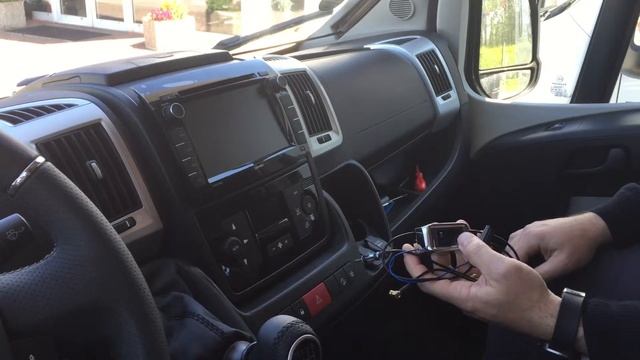 Instalace spliteru pro příjem DAB+ a posílení FM příjmu ve Fiat Ducato Zenec / Xzent смотреть онлайн