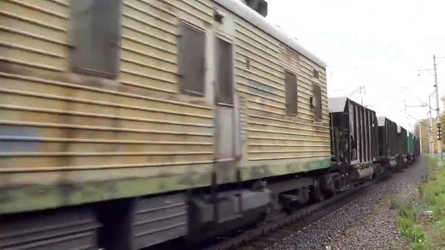 ВЛ10к-1576 с грузовым поездом:) смотреть онлайн
