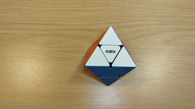 Коллекция головоломок. Часть 86. DianSheng 2x2 Face Turning Octahedron M смотреть онлайн