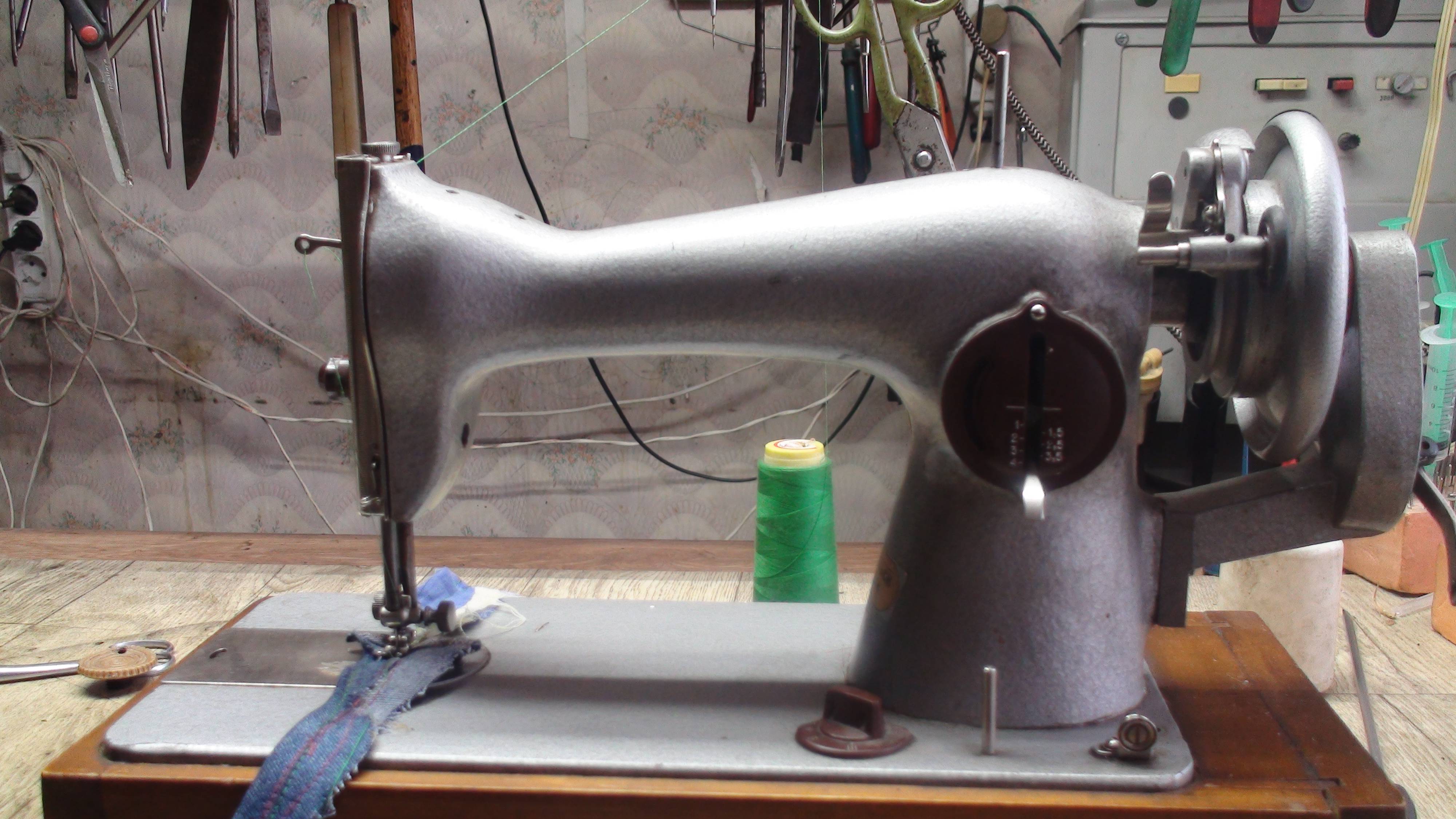 ПМЗ-2М. 70-е годы СССР. Вроде как ремонт.... смотреть онлайн