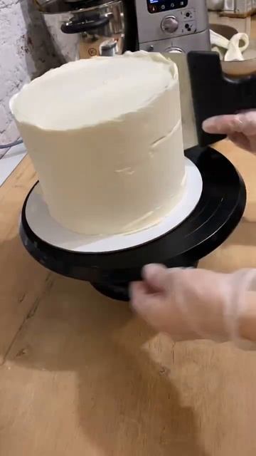 Финишное покрытие 👌 рецепт крема 550 гр сливочного сыра 90 гр сливок 90 гр сахарной пудры 👌