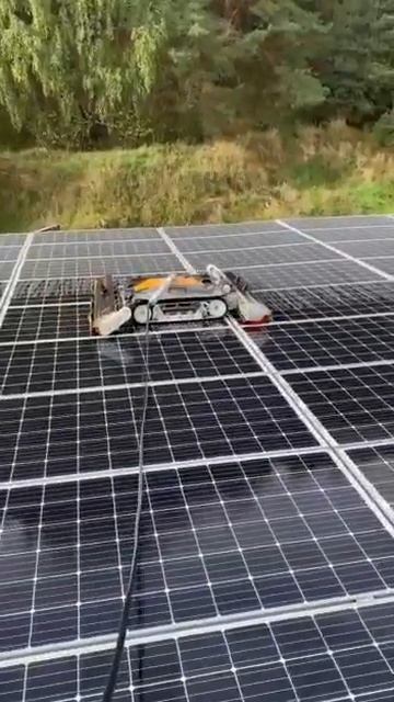 Limpeza de painéis solares em grandes usinas solares смотреть онлайн