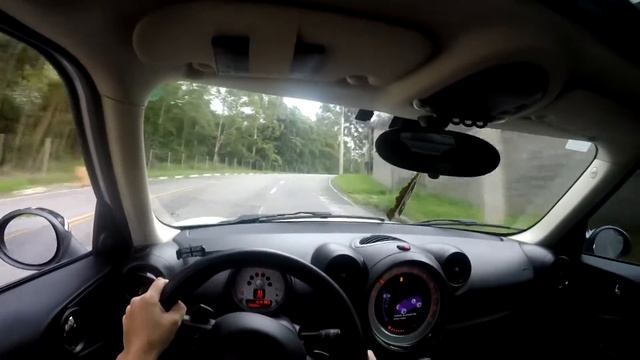 POV: Mini Cooper S Paceman Stage 2 240HP / Straight Pipes/ Pops And Bangs. смотреть онлайн