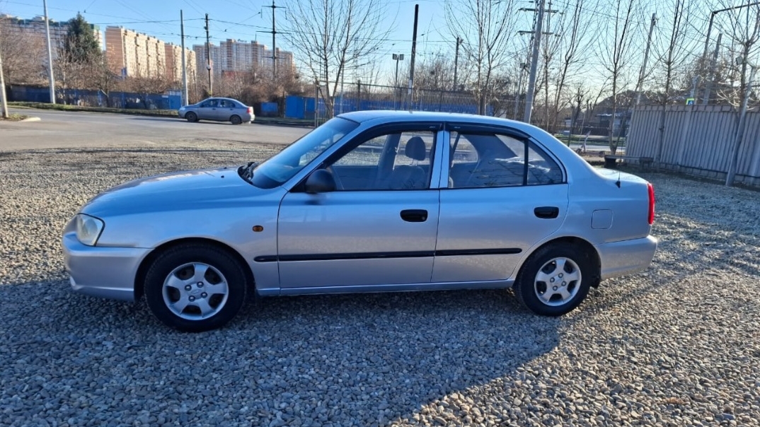 Hyundai Accent 2008г 1.6 АТ смотреть онлайн