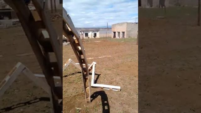 Беседка из радоновых ножками смотреть онлайн