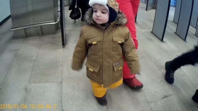 Переход в метро смотреть онлайн