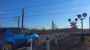 RailWay. Railroad crossing. Two freight trains in Partizansk / Два грузовых поезда в Партизанске