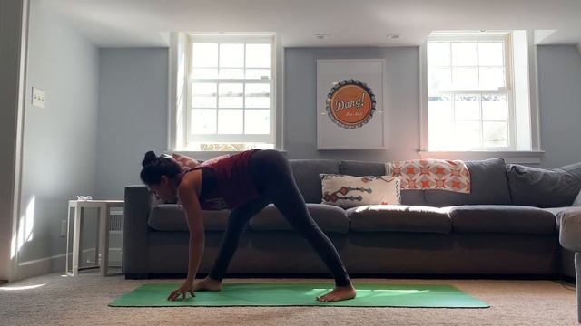 Rita; Moon Salutation Flow смотреть онлайн