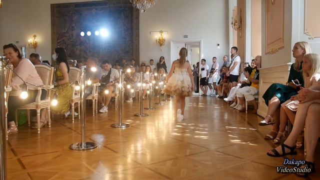 "Летний бал в Несвижском замке". My Studio Collection - Коллекция "My Dreams" смотреть онлайн