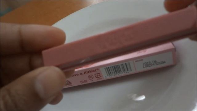 Ruby Chocolate Kit Kat Bar Exclusive New Chocolate World Premiere смотреть онлайн