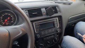 VW jetta 6 - как снять магнитолу