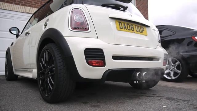 MINI Cooper S vs JCW Exhaust смотреть онлайн