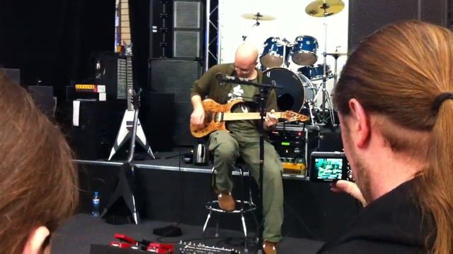 Devin Townsend Guitar Shredding at Clinic смотреть онлайн