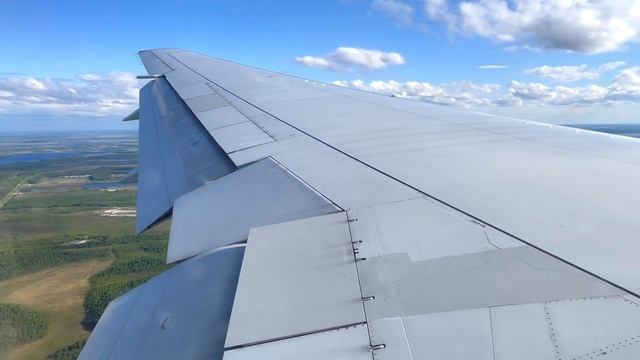 Посадка в Сургуте Boeing 767-200 Utair