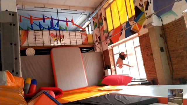 двойное сальто с двух прыжков, задний винт в рост, и другие сальто! смотреть онлайн