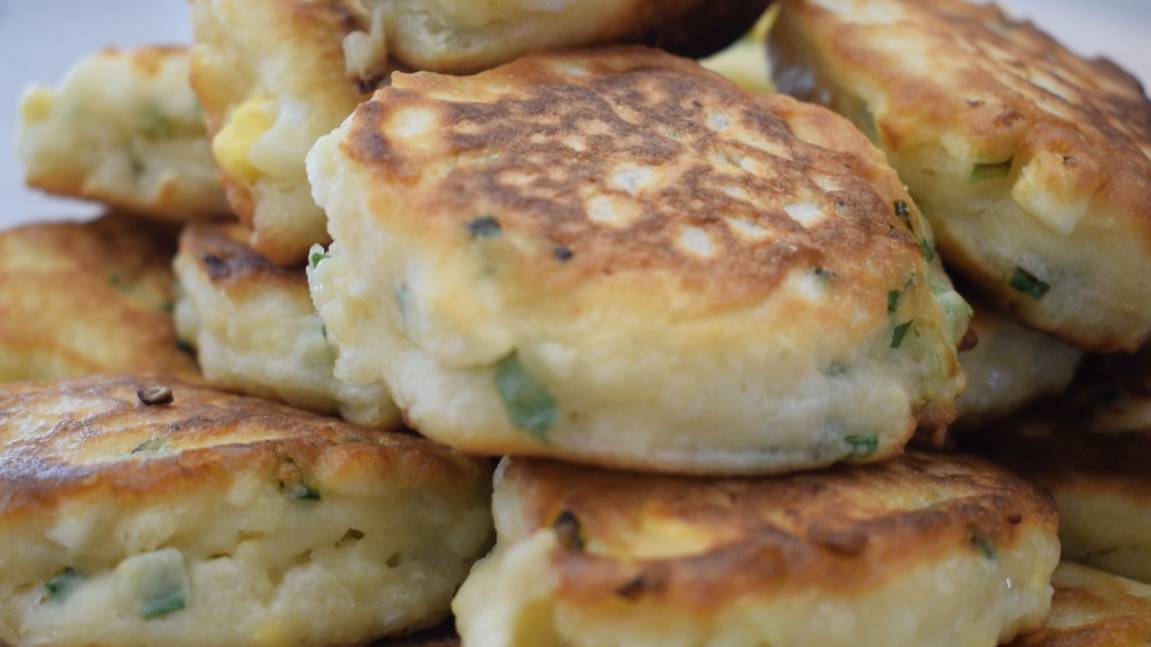 Век живи - Век учись! Соседка Узбечка поделилась старинным рецептом Вместо ПИРОЖКОВ! ПОКОРЯЕТ СРАЗУ смотреть онлайн