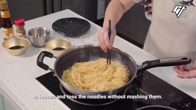 Cantonese Soy Sauce Stir-Fried Noodles(Chow Mein) | A Basic Chinese Dish X Mama Cheung