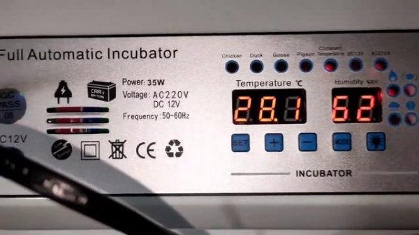 Fully Automated 36 eggs incubator put to the test