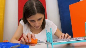 Барби и Кен делают ремонт! Мультики Барби. Видео для девочек. Шоу Ох уж эти куклы!