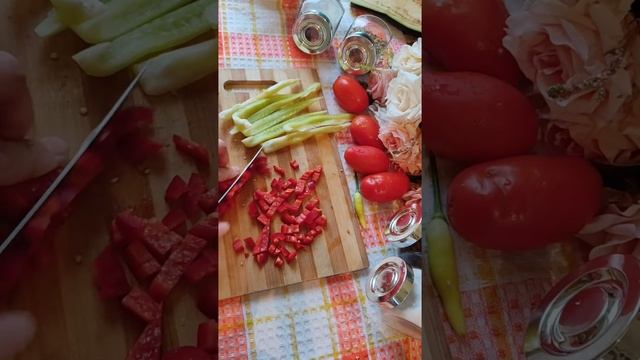 ЛОДОЧКИ ИЗ БАКЛАЖАНОВ 🍆😍💚 #youtube #баклажан #foodbloger смотреть онлайн