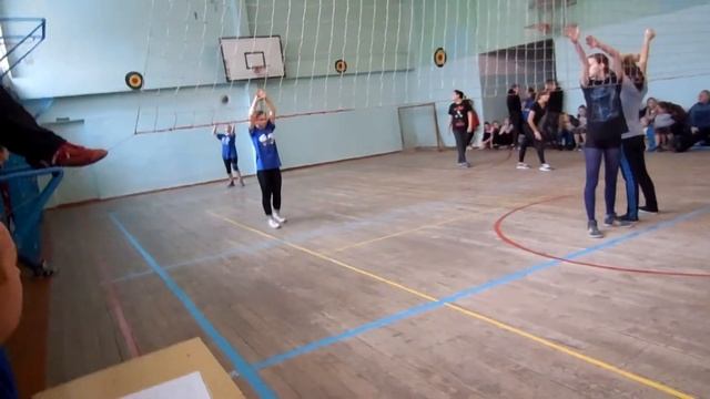 Кривой Рог соревнования по женскому волейболу 16.01.15