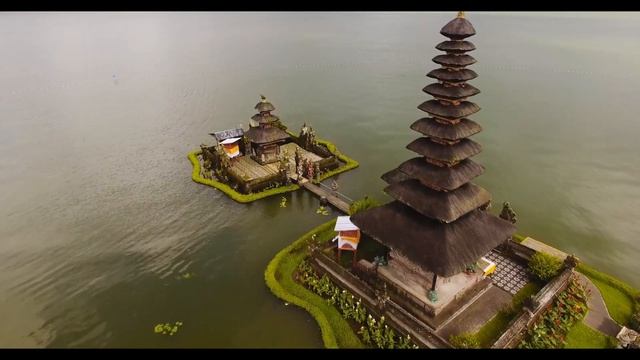 BALI Indonesia 4K - Flying Relaxation & Calming Music / Lempuyang Temple смотреть онлайн