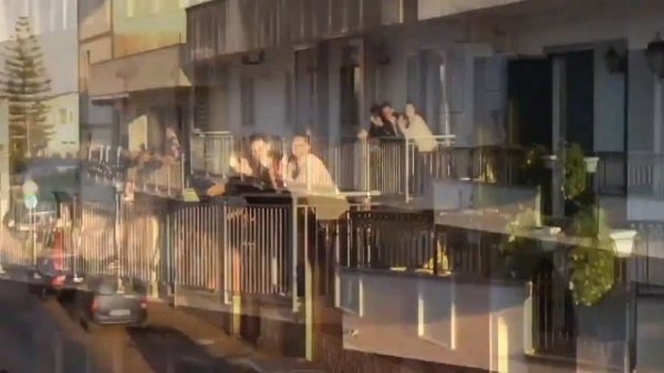 "Bella Ciao" - Balcony Saxophone 🙏🇮🇹❤️ 🎥 Daniele Vitale Sax