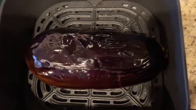 How To Roast Eggplant In Air Fryer - 2 Ways For Beginners