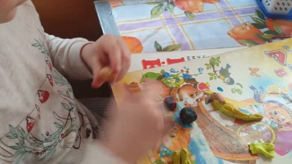 Лепим динозавров. Цератозавр.