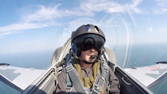 Vol en Albatros L39 смотреть онлайн
