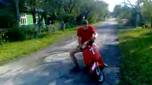 Пономарчик Сергійко - Їде Вася на мопеді смотреть онлайн