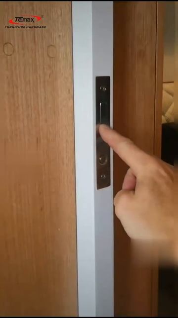 pocket sliding door hardware lock handles #pocketdoor #slidingdoor #shorts смотреть онлайн