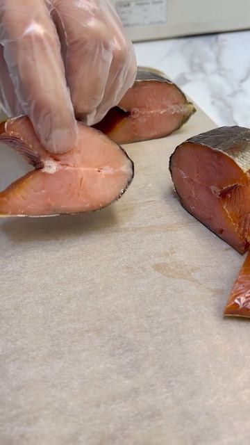 С пятницей, друзья! Балык горбуши холодного копчения, свежий, вкусный! Fishinhome.ru