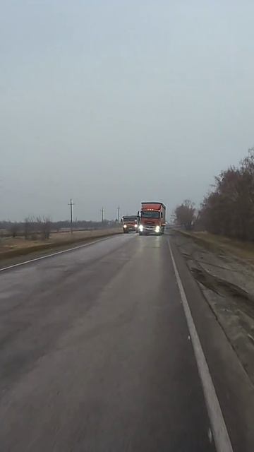 Прёт по встречке напролом. смотреть онлайн