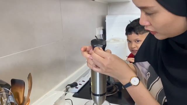 Goshop: Unboxing Khind Hand Blender смотреть онлайн