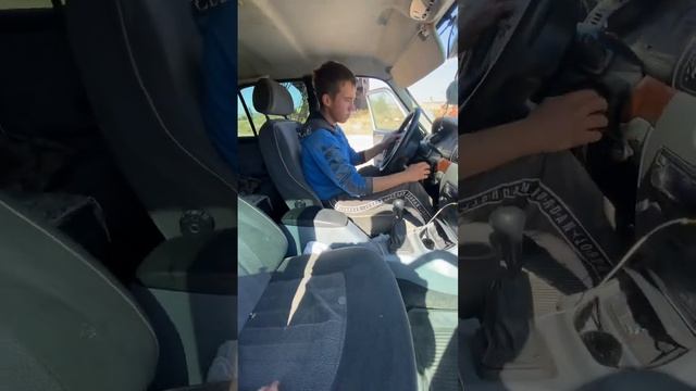 Пытаемся завести волгу смотреть онлайн