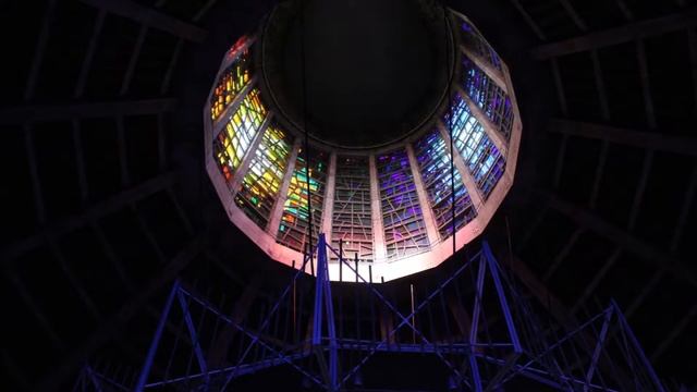 Liverpool Metropolitan Cathedral смотреть онлайн