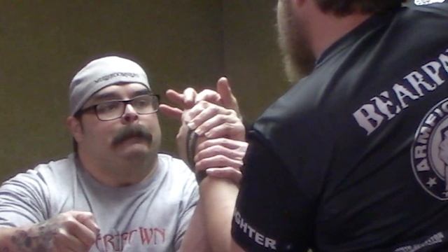 Dan Bennett vs Mikey Lemson Armwrestling Grudge Match #armwrestling смотреть онлайн