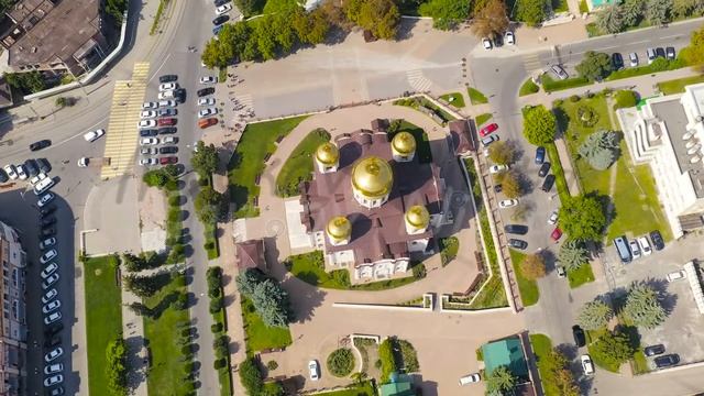 Pyatigorsk, Russia. Cathedral of Christ the Savior healing the lame under Ovechkin - Pyatigorsk Cat смотреть онлайн