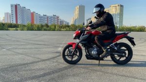 Лучший мотоцикл для новичка и для города! Обзор Honda CB250F!