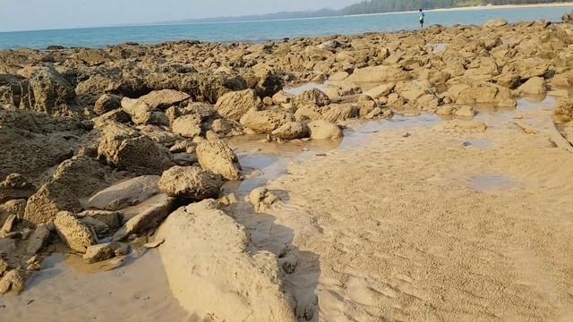 Explore The Rock Bar and watching sunset on the Beach Behind Robinson Club Khao Lak смотреть онлайн
