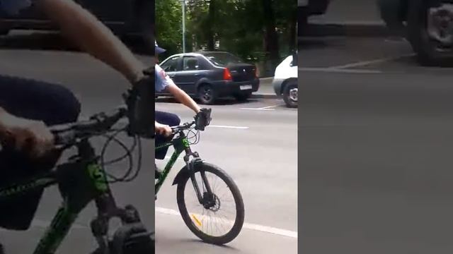 Моспаркинг ролики были теперь велосипеды а потом что летающие дроны? смотреть онлайн
