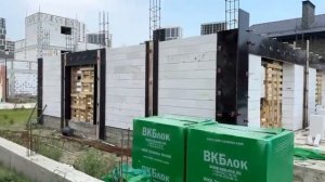Строительство дома в Краснодаре из газоблока установка опалубки под монолитные колонны