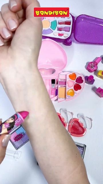 Набор декоративной косметики для девочек смотреть онлайн