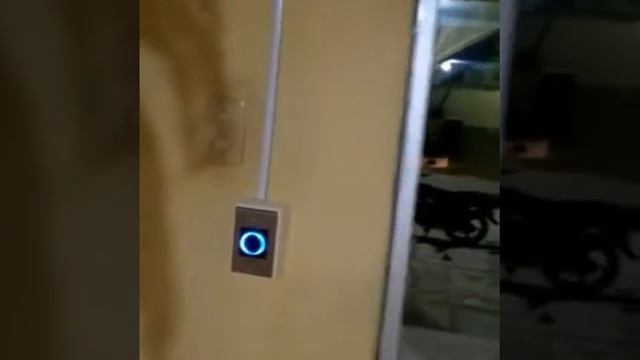 Suministro e instalación Puerta de vidrio 10mm смотреть онлайн