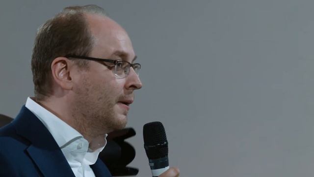 Frankly Speaking: Что будет с банковскими программами лояльности в 2020 году смотреть онлайн