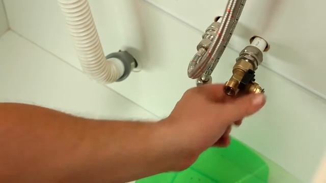 Установка фильтра Аквафор Фаворит смотреть онлайн